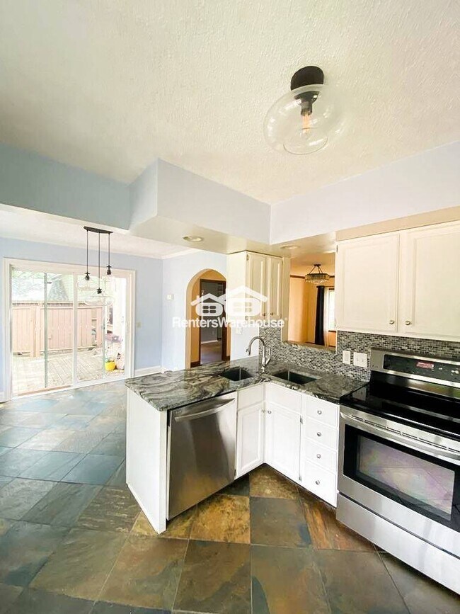 Foto del edificio - 3317 Yosemite Ave S