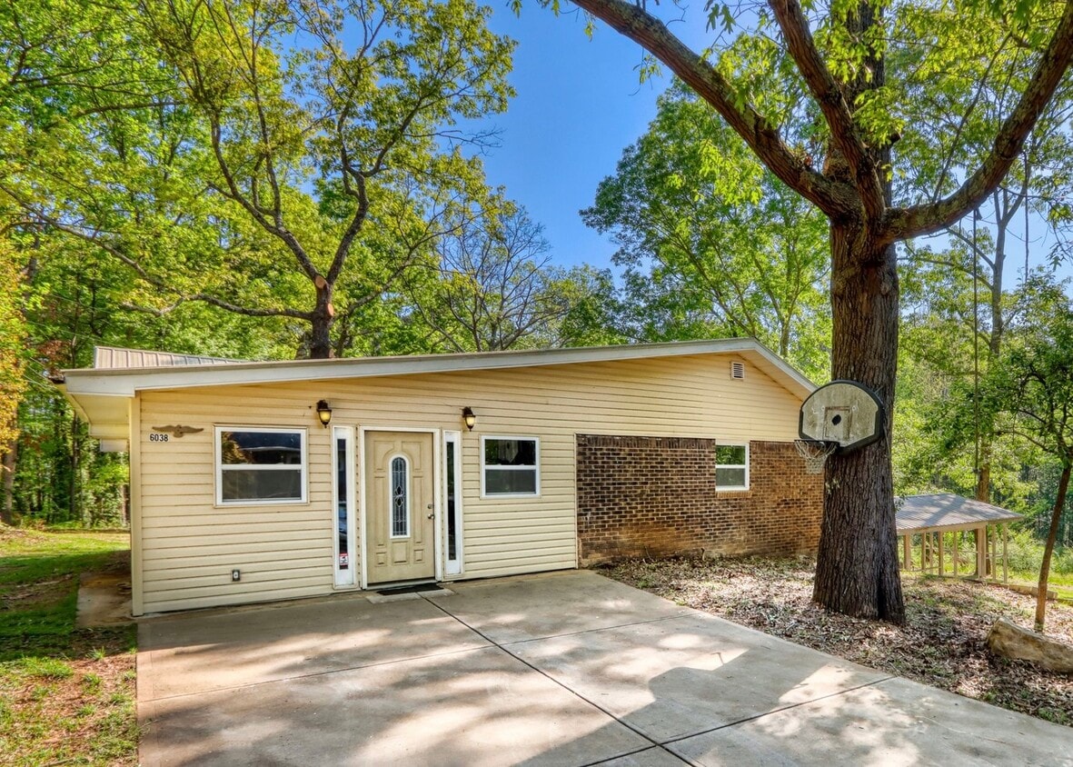 Front of home - 6038 Old Bascomb Rd