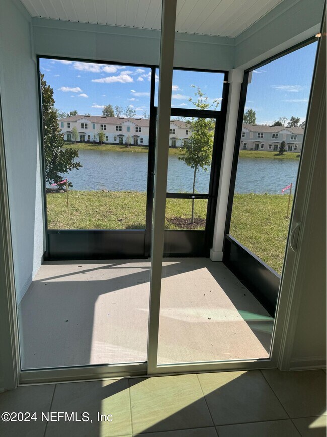 Foto del edificio - 168 Seaport Breeze Rd