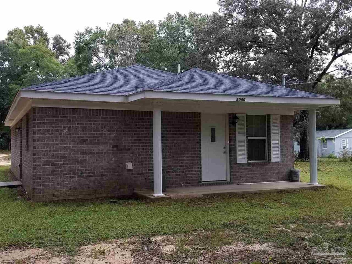 2040 E Roberts Rd, Pensacola, FL 32534 House Rental in Pensacola, FL