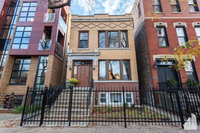 Building Photo - 1931 W Potomac Ave