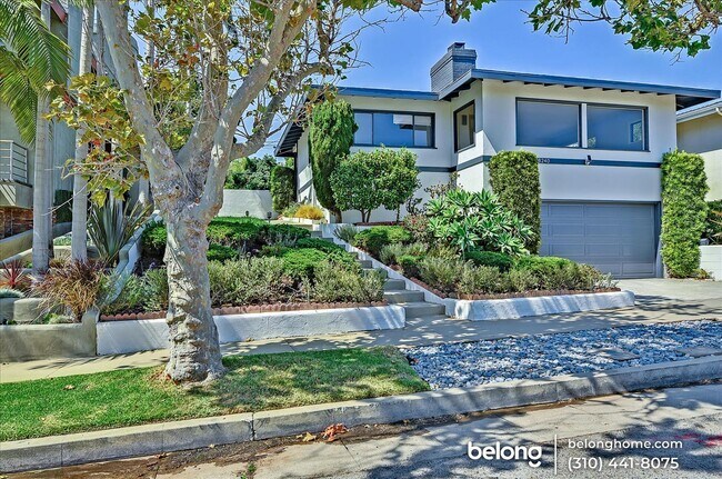 Foto del edificio - 8240 Rees St