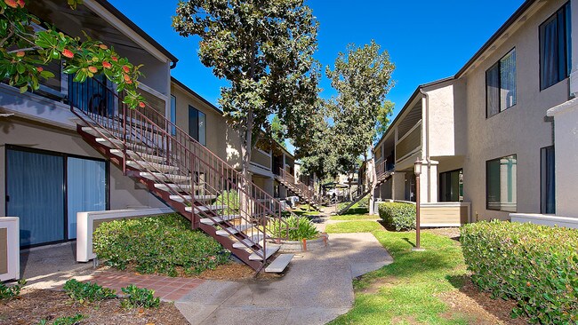 Building Photo - Elan - Scripps Terrace