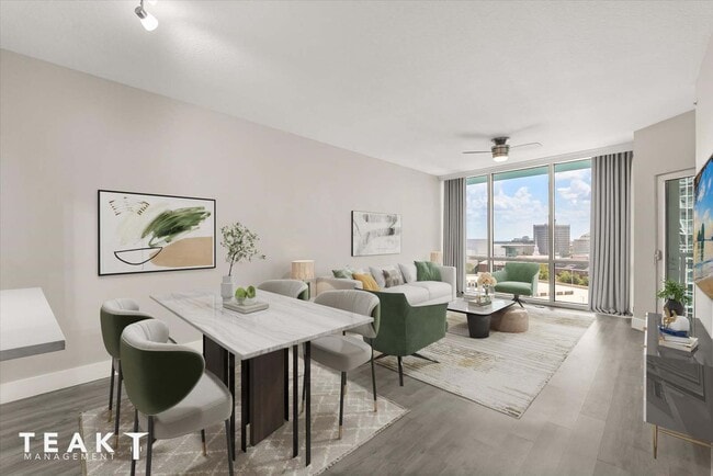 Photo - 322 E Central Blvd Townhome