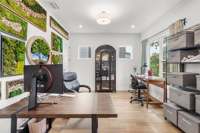 Foto del edificio - 6921 Arnoldson St