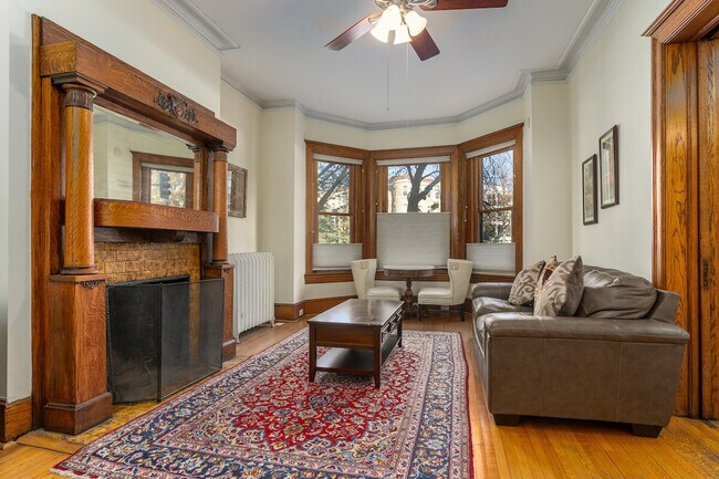 Foto del edificio - 2633 Adams Mill Rd NW