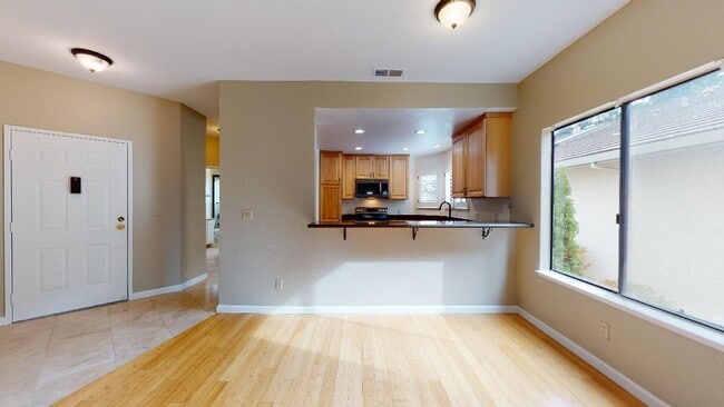 Building Photo - 3735 Terstena Place