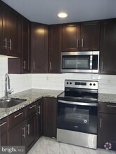 Building Photo - 5329 Woodland Ave