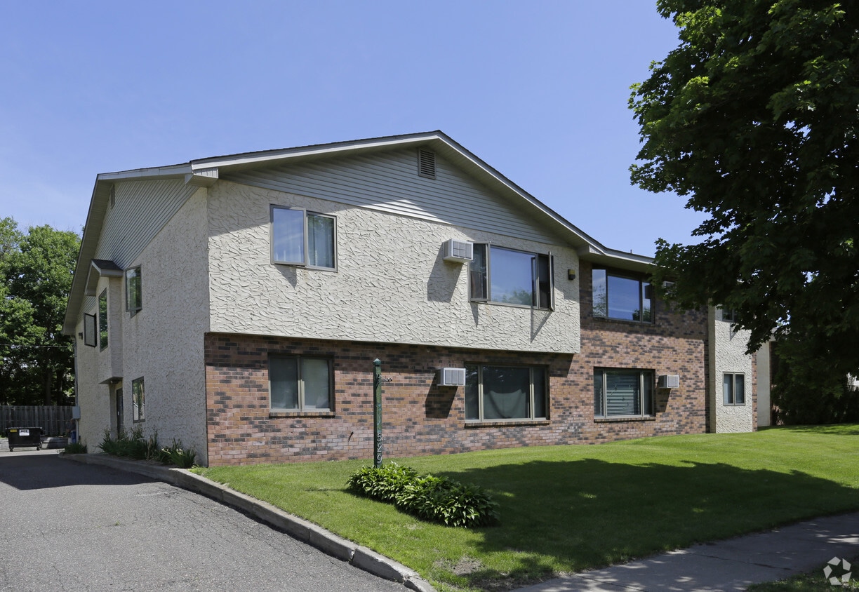529 Madison St, Anoka, MN 55303 Apartments in Anoka, MN