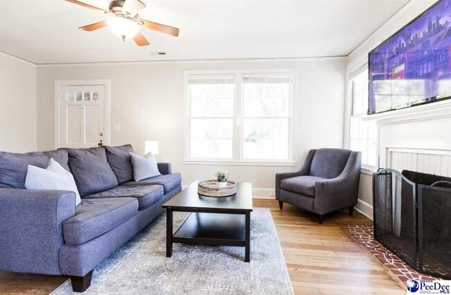 Foto del edificio - 1406 W King Ave