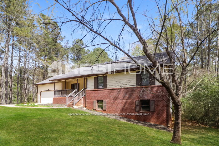 Building Photo - 41 Willow Creek Dr