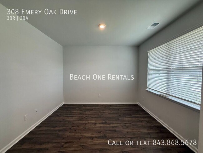 Foto del edificio - 308 Emery Oak Dr