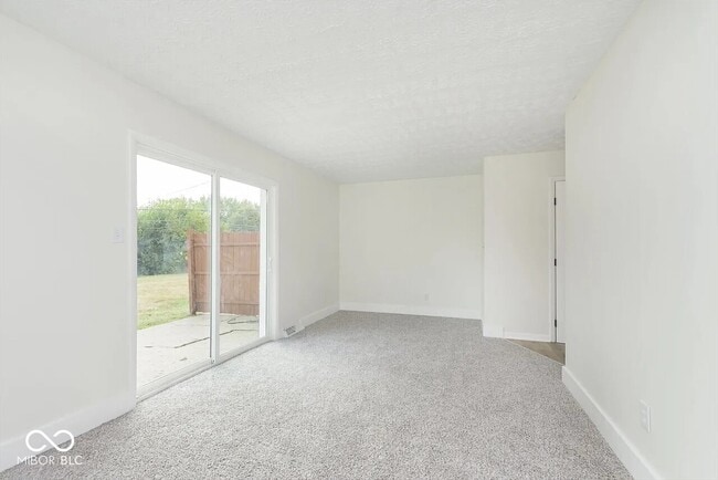 Foto del edificio - 7737 Southfield Dr