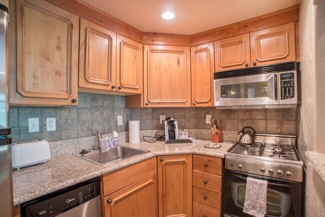 Foto del edificio - Villa 2015 1 Bed 1 Bath Full Kitchen