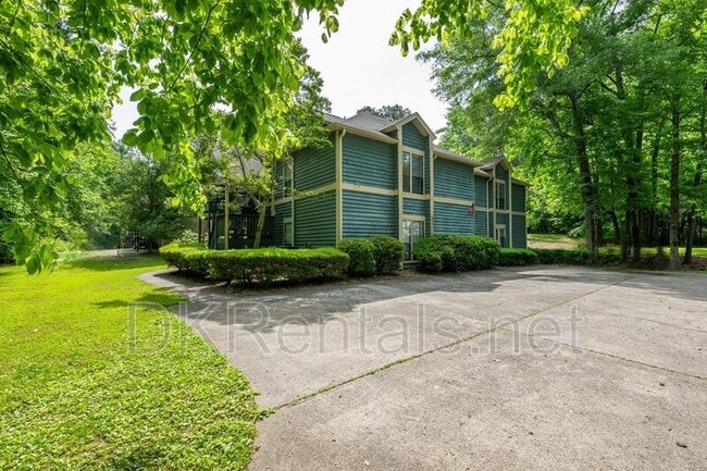 Building Photo - 3067 Steeplechase Dr