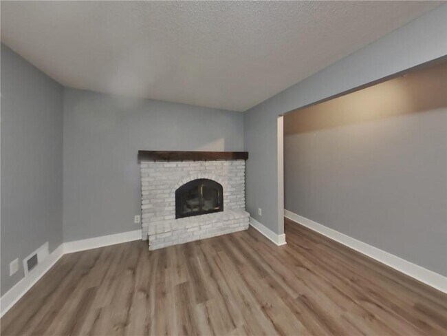 Foto del edificio - 820 Shenandoah Ln N