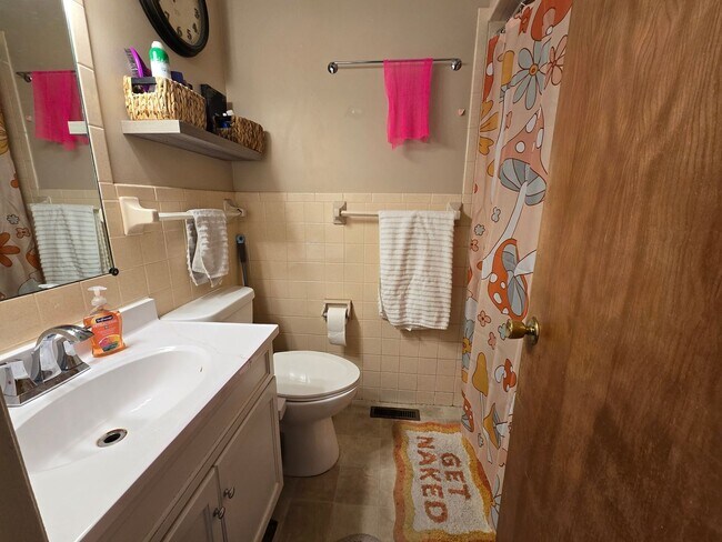 Foto del edificio - 203 Eisenhower Dr