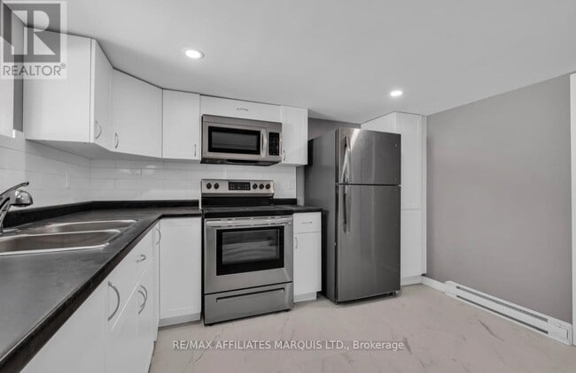 Building Photo - 127 New St