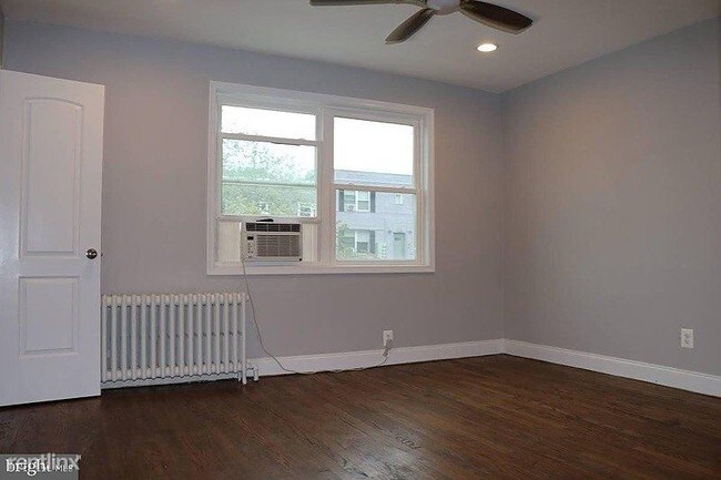 Foto del edificio - 909 19th St NE