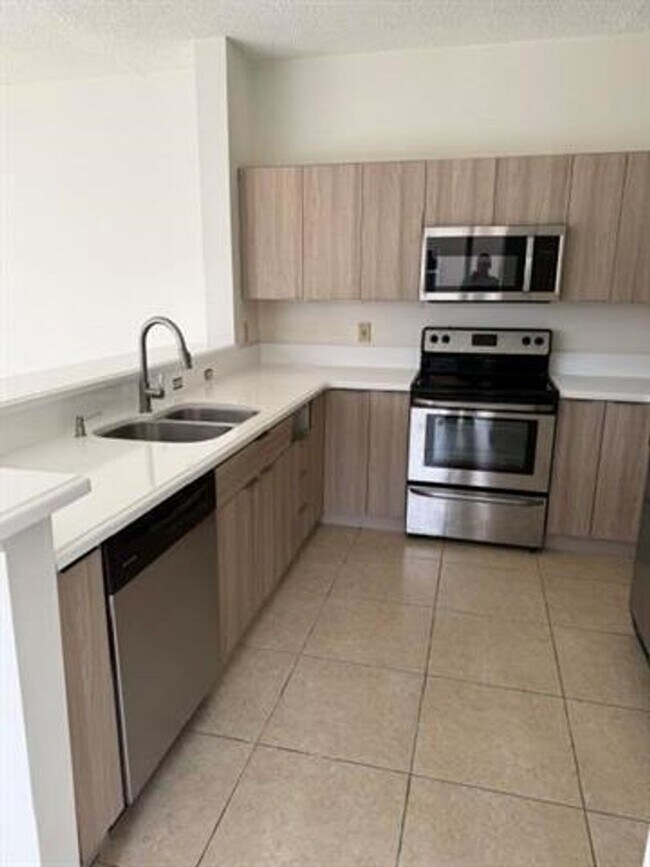 Foto del edificio - 686 Lone Pine Ln