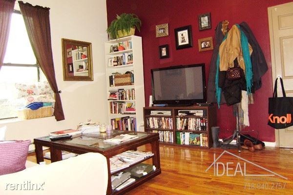 Primary Photo - 284 5th Ave