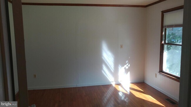 Foto del edificio - 6919 Taylor Manor Ave