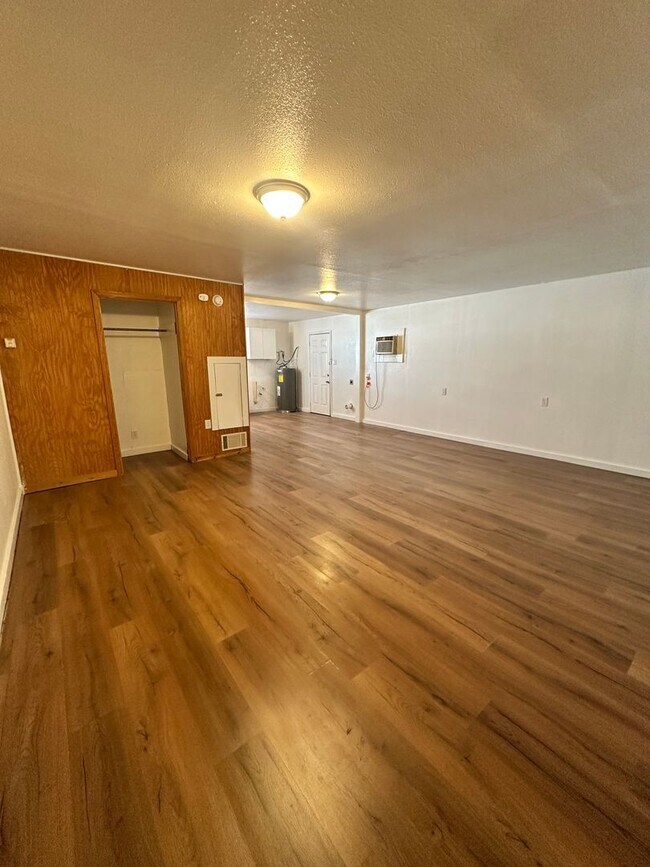 Foto del edificio - 3602 S Polk St