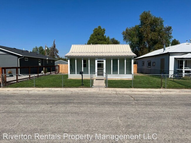 Building Photo - 2 br, 1 bath House - 664 Sweetwater