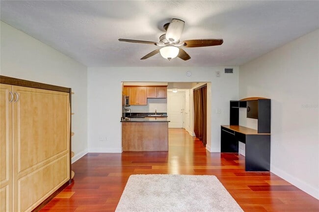 Foto del edificio - 210 5th Ave S