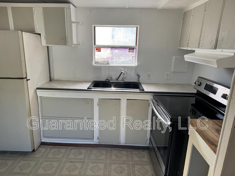 Foto del edificio - 725 N Chestnut Rd