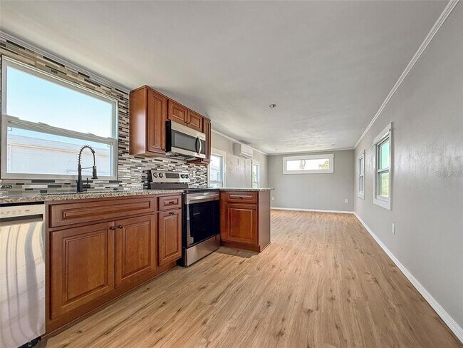 Foto del edificio - 5141 Oakland Hills Ave