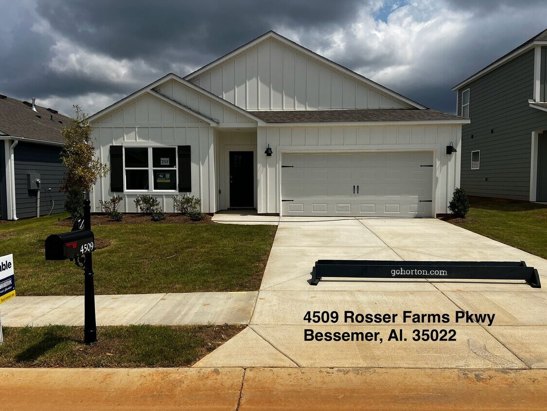 Foto principal - Rosser Farms Newly Constructed One Level 4...