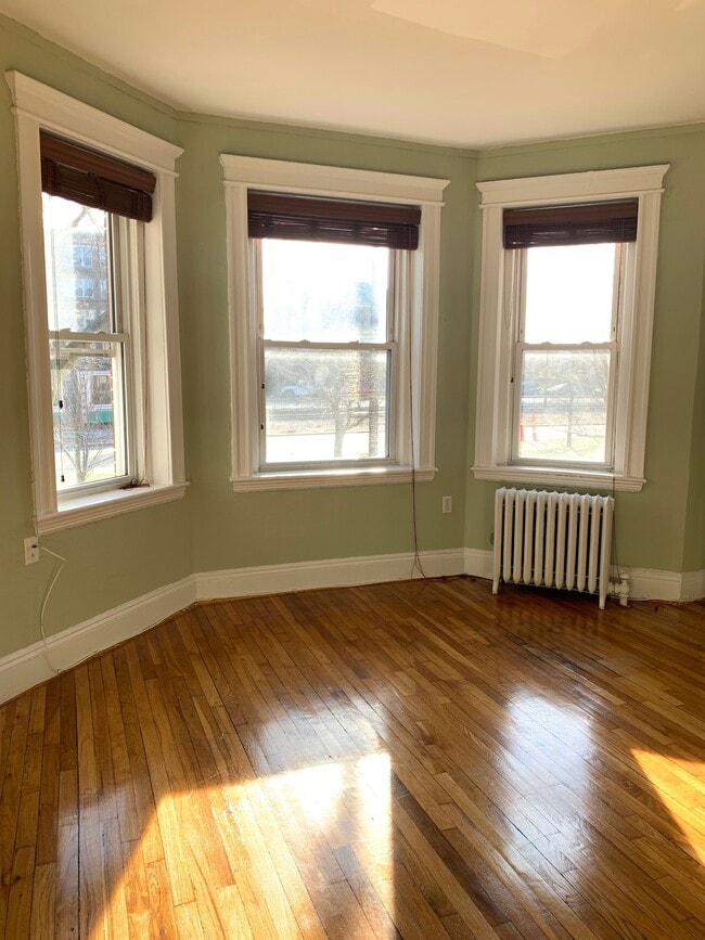 Building Photo - 1633 Commonwealth Ave