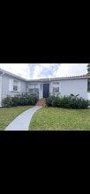 Building Photo - 8370 SW 27th Ln