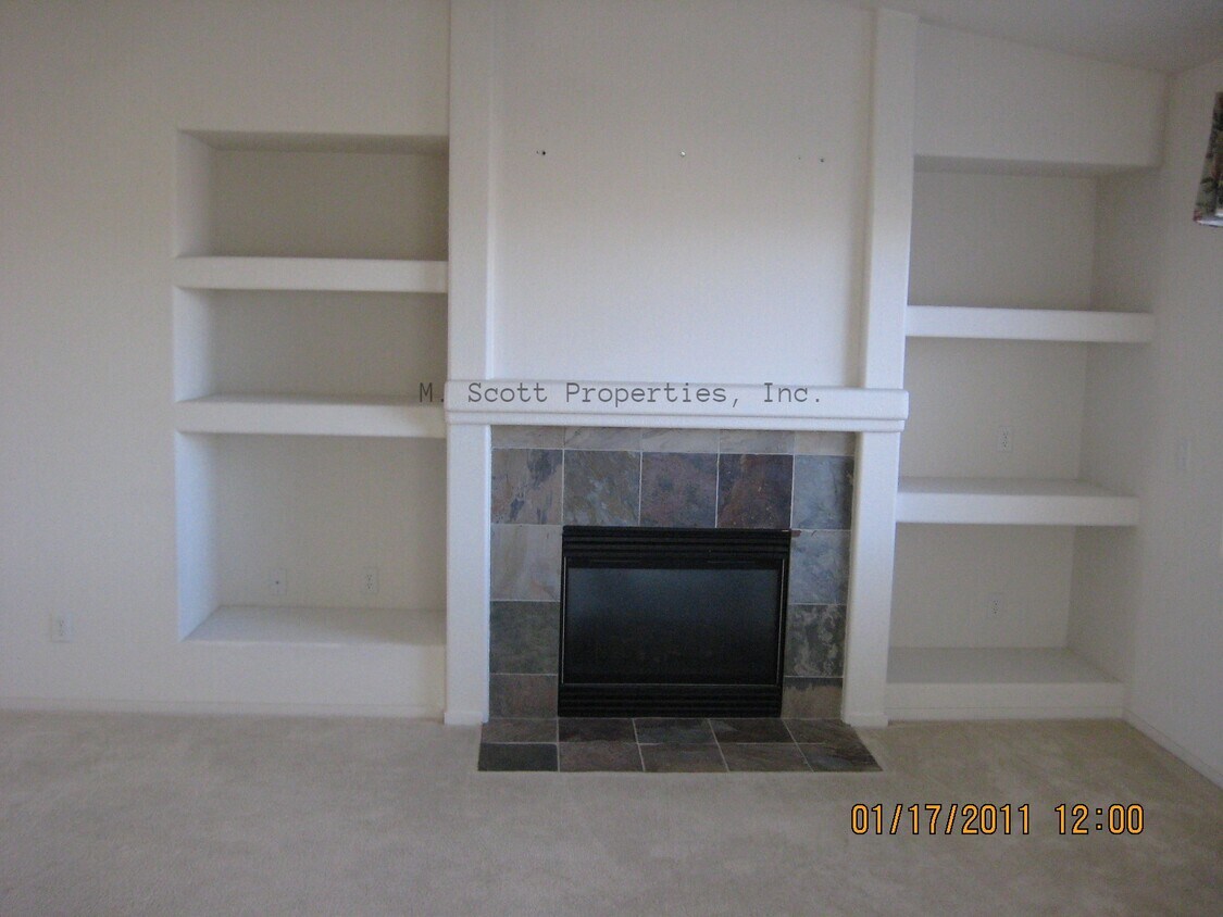 Building Photo - 1063 Cedar Crest Dr