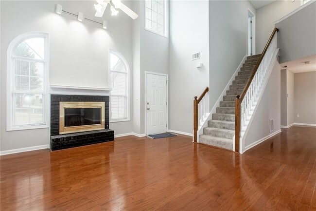 Building Photo - 430 Auldon Ct SE