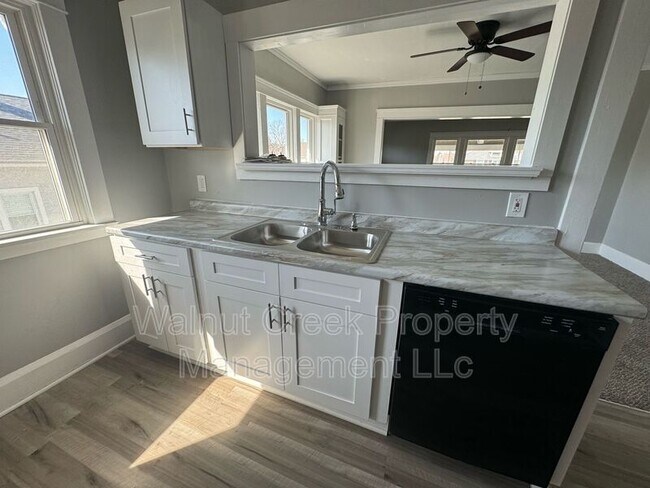 Foto del edificio - 841-841 Allison Ave