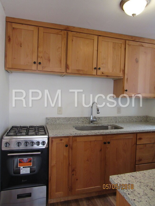 Building Photo - 1509 E Glenn St