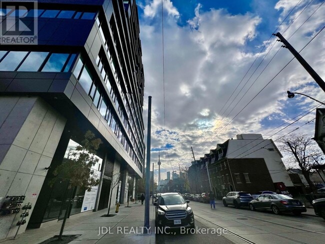 Building Photo - 195 McCaul St