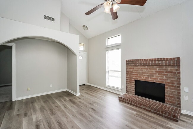 Building Photo - 6721 Rhea Ridge Dr