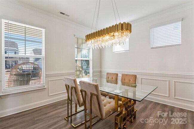 Foto del edificio - 116 Farrier Ln