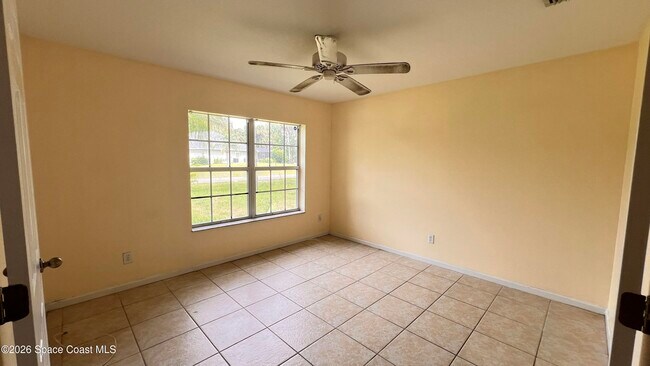 Foto del edificio - 2681 Madden Ave