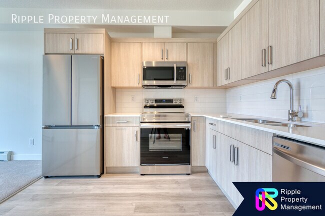 Building Photo - FANTASTIC 2 BEDS/ 1 BATH APARTMENT WITH HE...