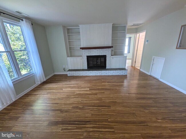 Foto del edificio - 965 Chester River Dr