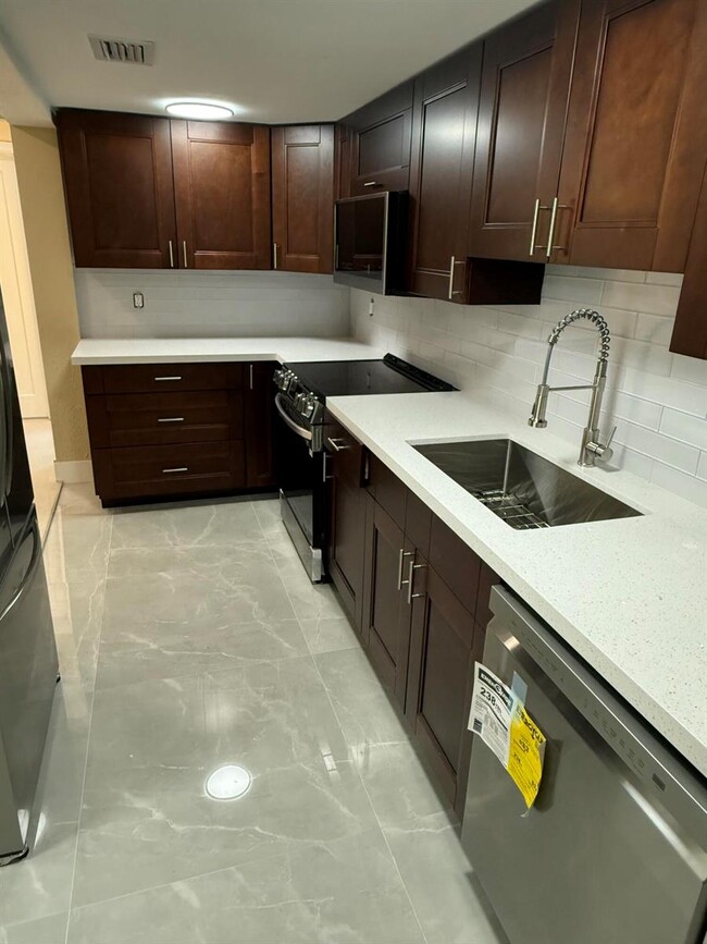 Photo - 2336 NW 35th St Apartment