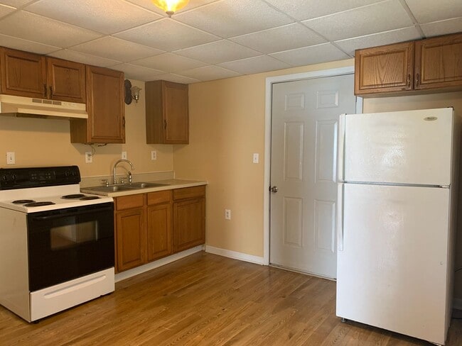 Building Photo - One Level House off Campbell Avenue