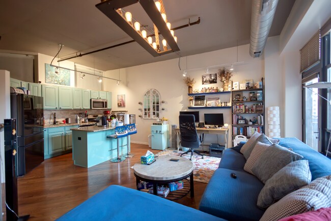 Foto del edificio - 849 N Franklin St