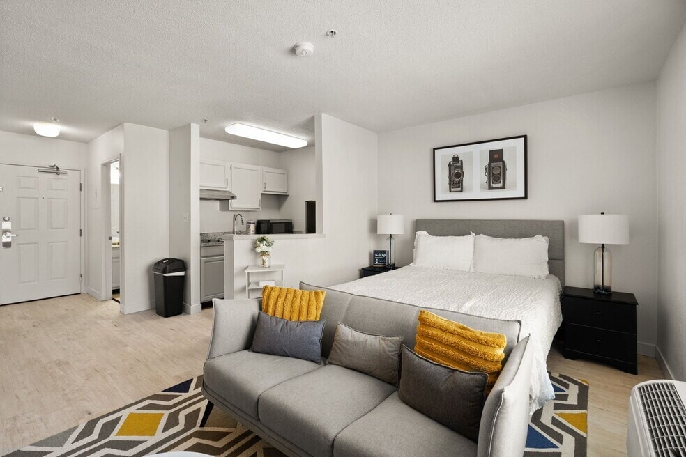 Photo - AVIA North Shore Apartments
