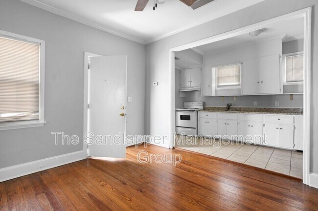 Photo - 422 Race St House