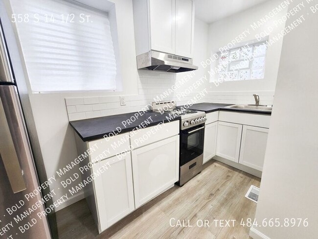 Foto del edificio - 558 S 14 1/2 St